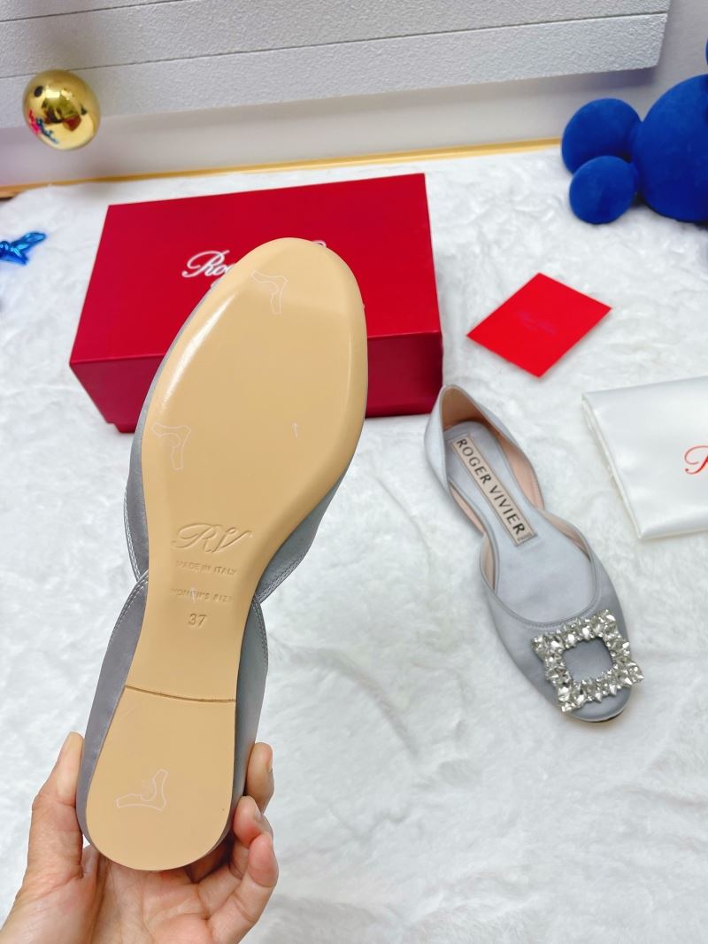 Roger Vivier flat shoes